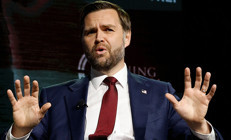 JD Vance yuhalandı: Öğrenciden Gazze çıkışı