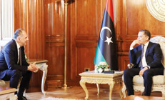Yunanistan Libya ’da oyundan vazgeçmiyor
