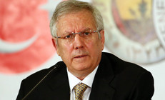 Aziz Yıldırım teknik direktör adayını belirledi İşte seçilmesi halinde Fenerbahçenin başına getireceği o isim