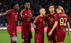 Fenerbahçe ve Galatasaray teklif yaptı ‘Altın madalya’ ile ödüllendirdiler