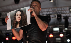 Haluk Levent, Tunceli konserinde Gülistan Doku’yu unutmadı