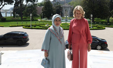 Emine Erdoğan, Kraliçe Mathilde ile bir araya geldi
