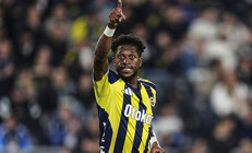 Fenerbahçede bir sezon daha, sonra ver elini Brezilya