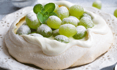 Üzümlü pavlova tarifi
