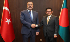 Dışişleri Bakanı Hakan Fidan, Bangladeşli mevkidaşı Rahman ile görüştü