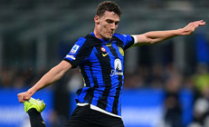 Beşiktaştan savunmaya Benjamin Pavard hamlesi