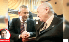 Özgür Özel karar vermeli: Direniş mi yapacak siyaset mi