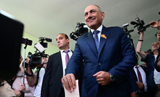 Ermenistan genel seçimler için sandık başında