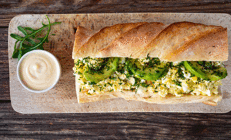 Yumurtalı ve avokadolu sandviç tarifi