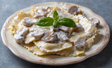 Kremalı mantar soslu ravioli tarifi