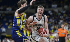 Potada Fenerbahçe ile Beşiktaş şampiyonluk için kapışıyor