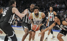 Fenerbahçe Bekoda Khem Birch ile yollar ayrıldı