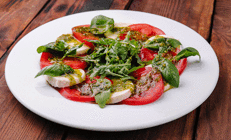 Pesto soslu domates salatası tarifi
