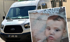 2 yaşındaki çocuğun feci ölümü: Kapı açılınca yola savruldu, başka bir araç üzerinden geçti