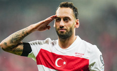 Fenerbahçeden Hakan Çalhanoğlu bombası Listeye girdi