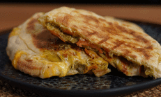Peynirli tost tarifi (Videolu)
