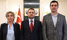 Behçet Oktayın şüpheli ölümünde yeni sayfa Bakan Gürlek, aileyle görüştü... Her iki elinde de olması şüphe uyandırıcı