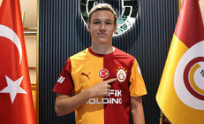 Aleksey Batrakov resmen Galatasarayda