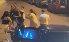 Trafikte sıkıştırma kavgası: Tekme ve yumrukların havada uçuştuğu anlar kaydedildi
