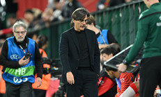 Vincenzo Montella adını tarihe tersten yazdırıyor