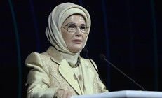 Emine Erdoğandan Gazze mesajı: Bir halkın kökleri sökülmeye çalışılıyor