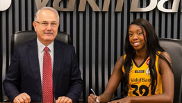 VakıfBank, Adhuoljok Malualı kadrosuna kattı
