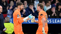 Şampiyonlar Ligi’nde Antonin Kinsky kabusu yaşadı 17. dakikada oyundan alındı