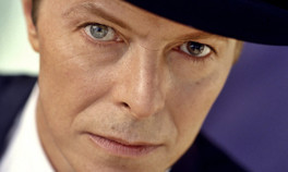 Uzaydan Dünyaya düşmüş bir adam: David Bowie