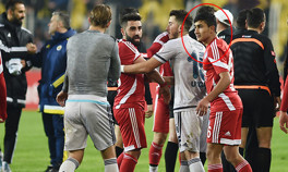 Fenerbahçe-Tuzla maçında bir gözü görmeyen futbolcu oynadı