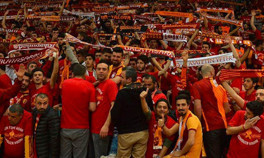 Abdi İpekçide yumruklar konuştu