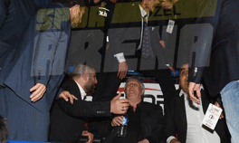 Aziz Yıldırım beni Fenerbahçeden atsın