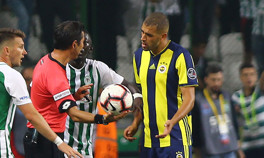 Ersun Yanaldan son karar Slimani...