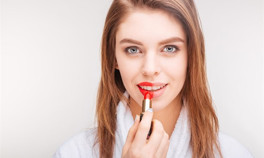 Kırmızı Ruj Sürmenin Püf Noktaları