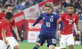 Kagawa sahaya kaptan çıktı, Japonya 1-0 kazandı