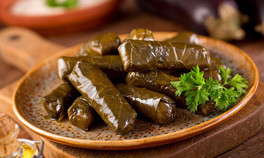 İftara ne pişirsem diye düşünenler için etli ve zeytinyağlı dolma tarifleri