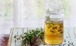 Dökülen Saçlar İçin Bitkisel Su Tarifi