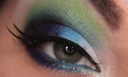 Mavi göz makyajı nasıl yapılır
