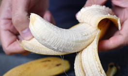 Meyvesini yiyip kabuğunu çöpe atıyorsunuz ama...