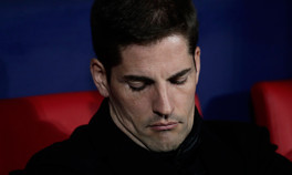 İspanyada şok karar Göz yaşlarıyla terketti...