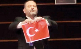 Son dakika haberler... Türk düşmanı parti suç örgütü sayıldı, Türk bayrağını yırtan ırkçı vekil tutuklandı