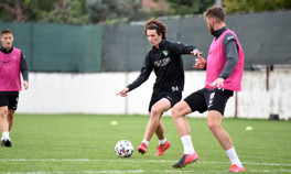 Denizlisporda Yeni Malatyaspor hazırlıkları Pas çalışması...