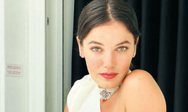 Kırmızı Oda Nazlı kimdir İşte Kırmızı Oda oyuncusu Pınar Denizin hayatı ve biyografisi