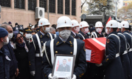 Eskişehir şehidini gözyaşlarıyla son yolculuğuna uğurladı