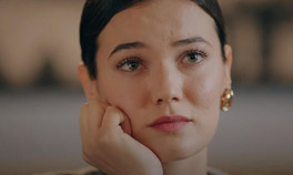 Kırmızı Oda Nazlı kimdir Kırmızı Oda dizisinin Nazlısı Pınar Denizin hayatı hakkında bilgiler