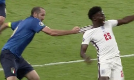 Zaman makinesi gibi fotoğraf Dünya bunu konuşuyor Saka doğduğunda Chiellini...