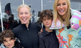 Çağla Şıkel arkadaşı Burcu Esmersoyu çocuklarıyla tanıştırdı