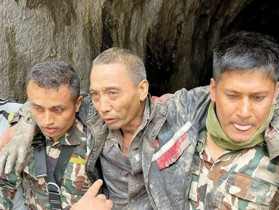 Nepal’deki selde 10. gün mucizesi