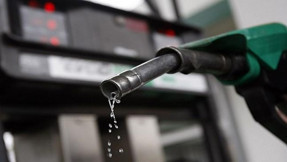 Petrol fiyatları 50 doların altına indi
