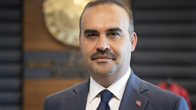 Bakan Kacır'dan 'yatırımlar devam edecek' mesajı : 'Güzel haberler duyurmaya devam edeceğimize inanıyorum'