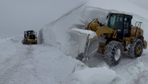Kentte kar kalınlığı 5 metreye ulaştı: Çok zorlanıyoruz | Hava sıcaklığı eksi 30 dereceye kadar düştü